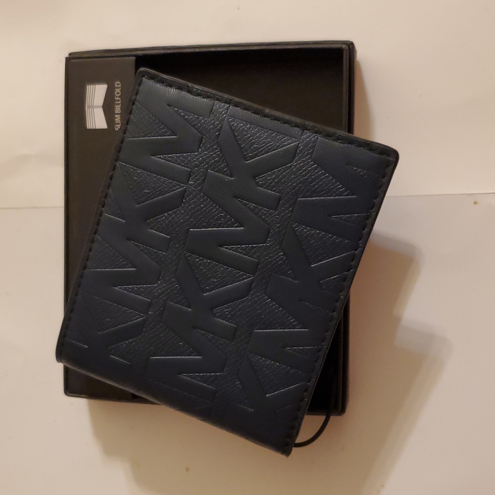 New Authentic Michael Kors navy blue leather mens wallet